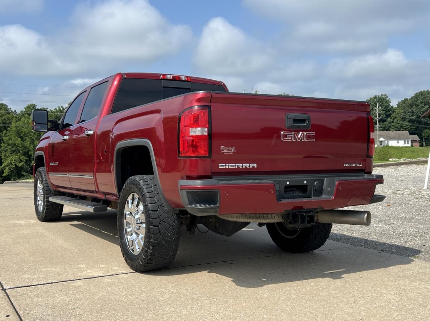2018 MAROON /Tan Leather GMC Sierra 2500HD Denali Crew Cab 4WD (1GT12UEY8JF) with an 6.6L V8 DIESEL engine, Automatic transmission, located at 2990 Old Orchard Rd., Jackson, MO, 63755, 37.354214, -89.612106 - 2018 GMC Sierra 2500HD Denali 117xxx miles 4x4 6.6L V8 Diesel Automatic Leather Navigation Power/Heated/Cooled Seats Backup Camera Bluetooth Remote Start Cruise Power Windows/Locks/Mirrors We have financing available and we accept trades! Fill out a credit application on our website or - Photo#12