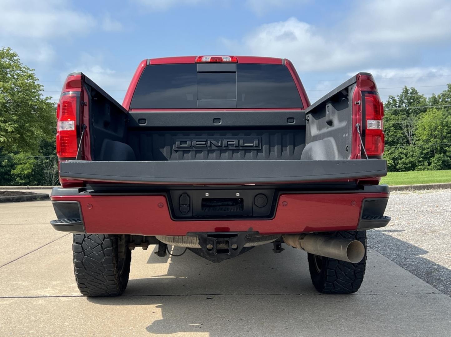 2018 MAROON /Tan Leather GMC Sierra 2500HD Denali Crew Cab 4WD (1GT12UEY8JF) with an 6.6L V8 DIESEL engine, Automatic transmission, located at 2990 Old Orchard Rd., Jackson, MO, 63755, 37.354214, -89.612106 - 2018 GMC Sierra 2500HD Denali 117xxx miles 4x4 6.6L V8 Diesel Automatic Leather Navigation Power/Heated/Cooled Seats Backup Camera Bluetooth Remote Start Cruise Power Windows/Locks/Mirrors We have financing available and we accept trades! Fill out a credit application on our website or - Photo#21