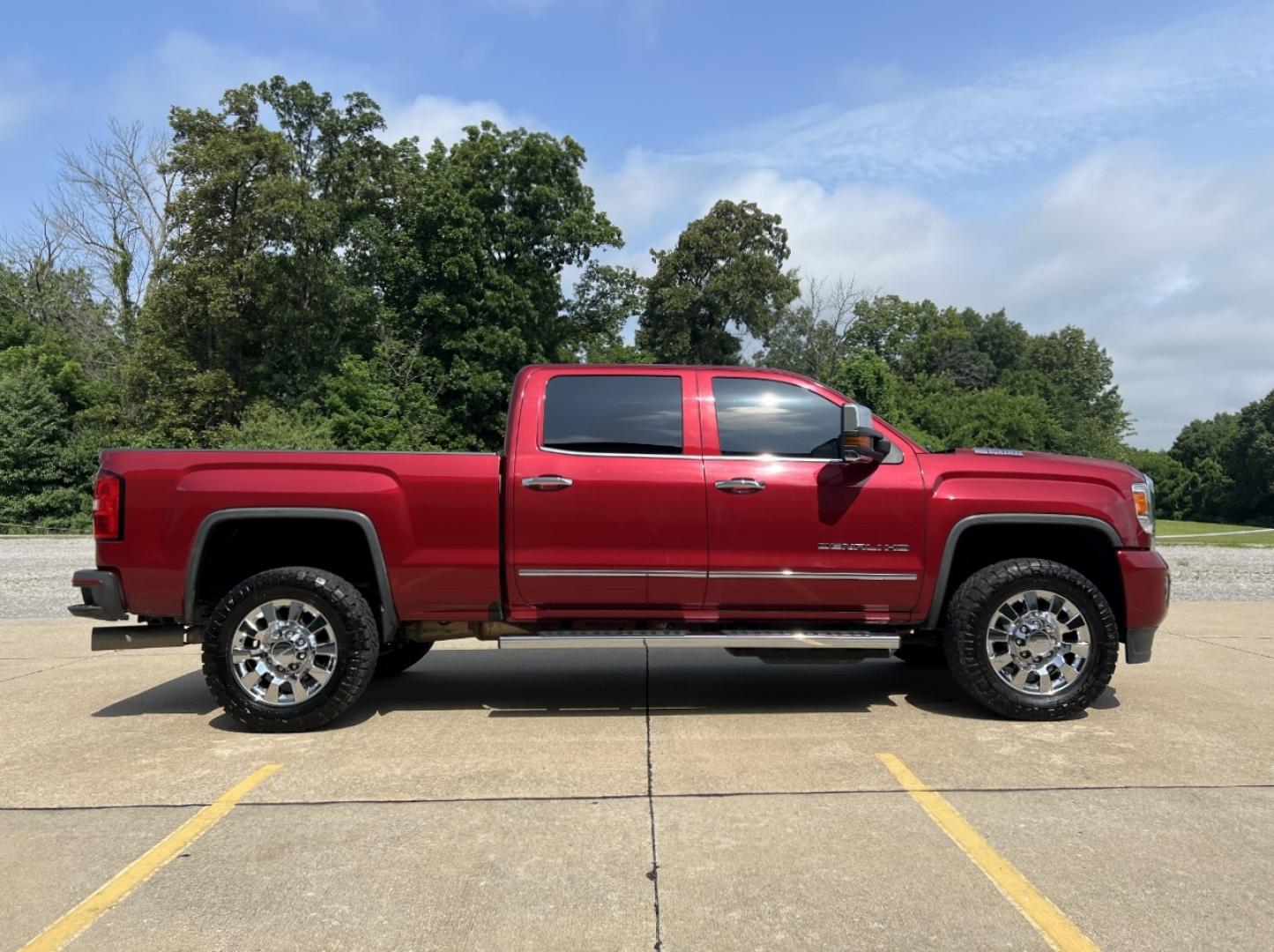 2018 MAROON /Tan Leather GMC Sierra 2500HD Denali Crew Cab 4WD (1GT12UEY8JF) with an 6.6L V8 DIESEL engine, Automatic transmission, located at 2990 Old Orchard Rd., Jackson, MO, 63755, 37.354214, -89.612106 - 2018 GMC Sierra 2500HD Denali 117xxx miles 4x4 6.6L V8 Diesel Automatic Leather Navigation Power/Heated/Cooled Seats Backup Camera Bluetooth Remote Start Cruise Power Windows/Locks/Mirrors We have financing available and we accept trades! Fill out a credit application on our website or - Photo#10
