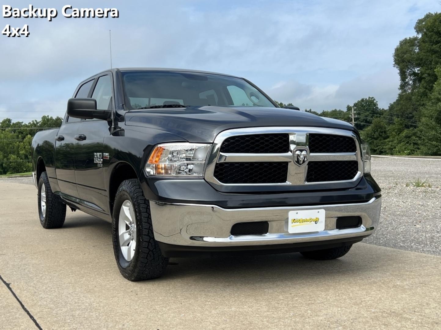 2020 GRAY /Gray Cloth RAM 1500 Classic Classic SLT Crew Cab LWB 4WD (1C6RR7TT8LS) with an 5.7L V8 engine, Automatic transmission, located at 2990 Old Orchard Rd., Jackson, MO, 63755, 37.354214, -89.612106 - 2020 Ram 1500 Classic SLT 95xxx miles 4x4 5.7L V8 Automatic Backup Camera Bluetooth Cruise Power Windows/Locks/Mirrors We have financing available and we accept trades! Fill out a credit application on our website or come by today! If you have any questions, give us a call at (573) 204-777 - Photo#0