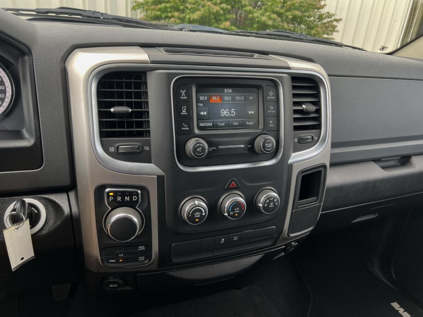 2020 GRAY /Gray Cloth RAM 1500 Classic Classic SLT Crew Cab LWB 4WD (1C6RR7TT8LS) with an 5.7L V8 engine, Automatic transmission, located at 2990 Old Orchard Rd., Jackson, MO, 63755, 37.354214, -89.612106 - 2020 Ram 1500 Classic SLT 95xxx miles 4x4 5.7L V8 Automatic Backup Camera Bluetooth Cruise Power Windows/Locks/Mirrors We have financing available and we accept trades! Fill out a credit application on our website or come by today! If you have any questions, give us a call at (573) 204-777 - Photo#21