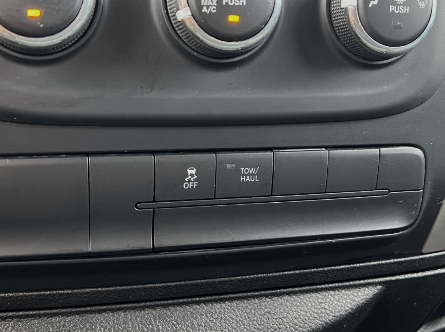 2020 GRAY /Gray Cloth RAM 1500 Classic Classic SLT Crew Cab LWB 4WD (1C6RR7TT8LS) with an 5.7L V8 engine, Automatic transmission, located at 2990 Old Orchard Rd., Jackson, MO, 63755, 37.354214, -89.612106 - 2020 Ram 1500 Classic SLT 95xxx miles 4x4 5.7L V8 Automatic Backup Camera Bluetooth Cruise Power Windows/Locks/Mirrors We have financing available and we accept trades! Fill out a credit application on our website or come by today! If you have any questions, give us a call at (573) 204-777 - Photo#24