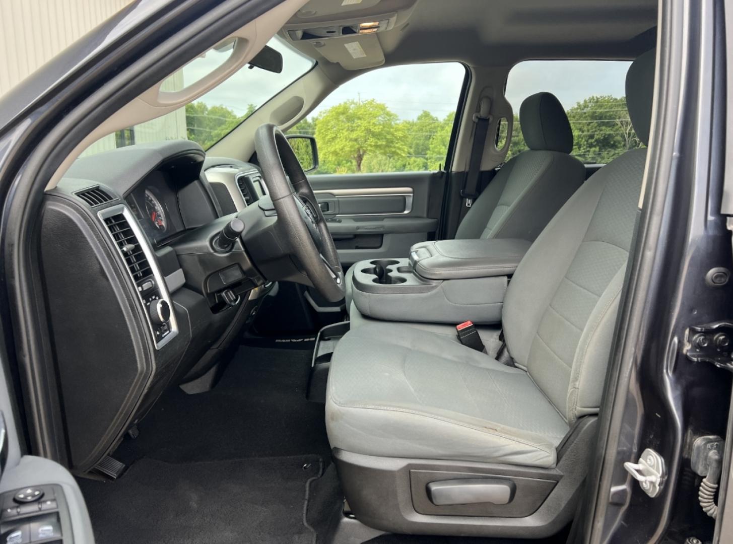 2020 GRAY /Gray Cloth RAM 1500 Classic Classic SLT Crew Cab LWB 4WD (1C6RR7TT8LS) with an 5.7L V8 engine, Automatic transmission, located at 2990 Old Orchard Rd., Jackson, MO, 63755, 37.354214, -89.612106 - 2020 Ram 1500 Classic SLT 95xxx miles 4x4 5.7L V8 Automatic Backup Camera Bluetooth Cruise Power Windows/Locks/Mirrors We have financing available and we accept trades! Fill out a credit application on our website or come by today! If you have any questions, give us a call at (573) 204-777 - Photo#12