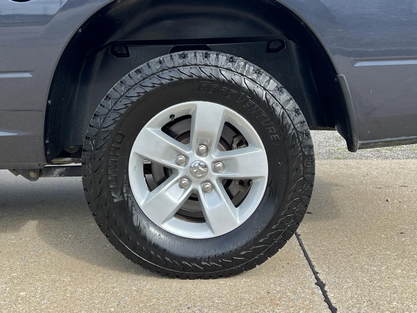 2020 GRAY /Gray Cloth RAM 1500 Classic Classic SLT Crew Cab LWB 4WD (1C6RR7TT8LS) with an 5.7L V8 engine, Automatic transmission, located at 2990 Old Orchard Rd., Jackson, MO, 63755, 37.354214, -89.612106 - 2020 Ram 1500 Classic SLT 95xxx miles 4x4 5.7L V8 Automatic Backup Camera Bluetooth Cruise Power Windows/Locks/Mirrors We have financing available and we accept trades! Fill out a credit application on our website or come by today! If you have any questions, give us a call at (573) 204-777 - Photo#32