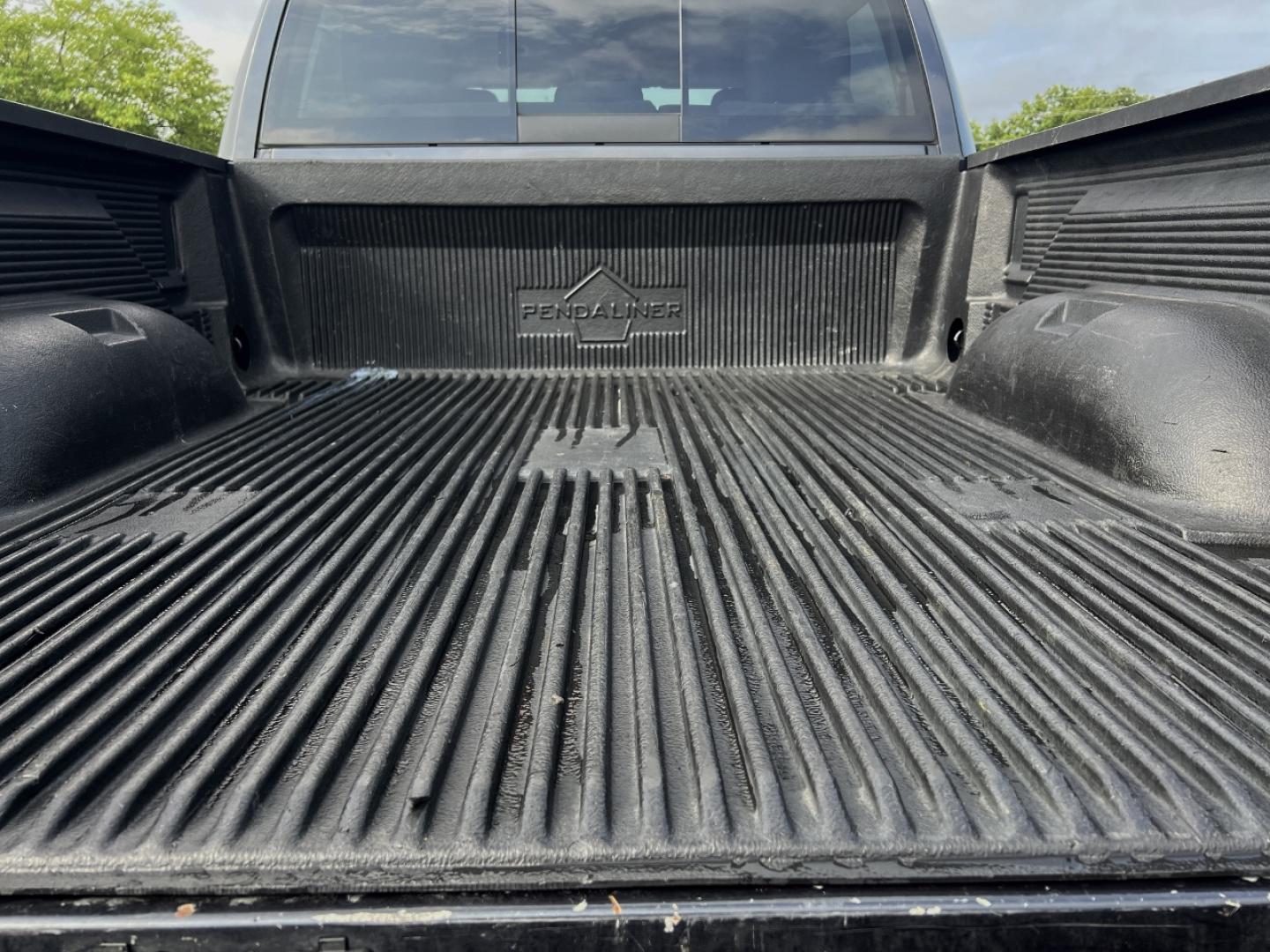 2020 GRAY /Gray Cloth RAM 1500 Classic Classic SLT Crew Cab LWB 4WD (1C6RR7TT8LS) with an 5.7L V8 engine, Automatic transmission, located at 2990 Old Orchard Rd., Jackson, MO, 63755, 37.354214, -89.612106 - 2020 Ram 1500 Classic SLT 95xxx miles 4x4 5.7L V8 Automatic Backup Camera Bluetooth Cruise Power Windows/Locks/Mirrors We have financing available and we accept trades! Fill out a credit application on our website or come by today! If you have any questions, give us a call at (573) 204-777 - Photo#18