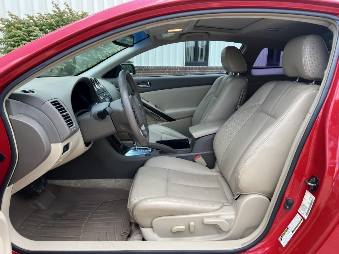 2010 RED /Tan Leather Nissan Altima 2.5 S (1N4AL2EP5AC) with an 2.5L 4 Cyl. engine, Automatic transmission, located at 2990 Old Orchard Rd., Jackson, MO, 63755, 37.354214, -89.612106 - 2010 Nissan Altima S 202xxx miles Front Wheel Drive 2.5L 4 Cyl. Automatic Leather Power Driver Seat Heated Seats Backup Camera Sunroof Cruise Power Windows/Locks/Mirrors We have financing available and we accept trades! Fill out a credit application on our website or come by today! If y - Photo#14