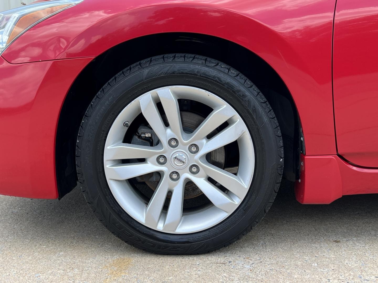 2010 RED /Tan Leather Nissan Altima 2.5 S (1N4AL2EP5AC) with an 2.5L 4 Cyl. engine, Automatic transmission, located at 2990 Old Orchard Rd., Jackson, MO, 63755, 37.354214, -89.612106 - 2010 Nissan Altima S 202xxx miles Front Wheel Drive 2.5L 4 Cyl. Automatic Leather Power Driver Seat Heated Seats Backup Camera Sunroof Cruise Power Windows/Locks/Mirrors We have financing available and we accept trades! Fill out a credit application on our website or come by today! If y - Photo#33