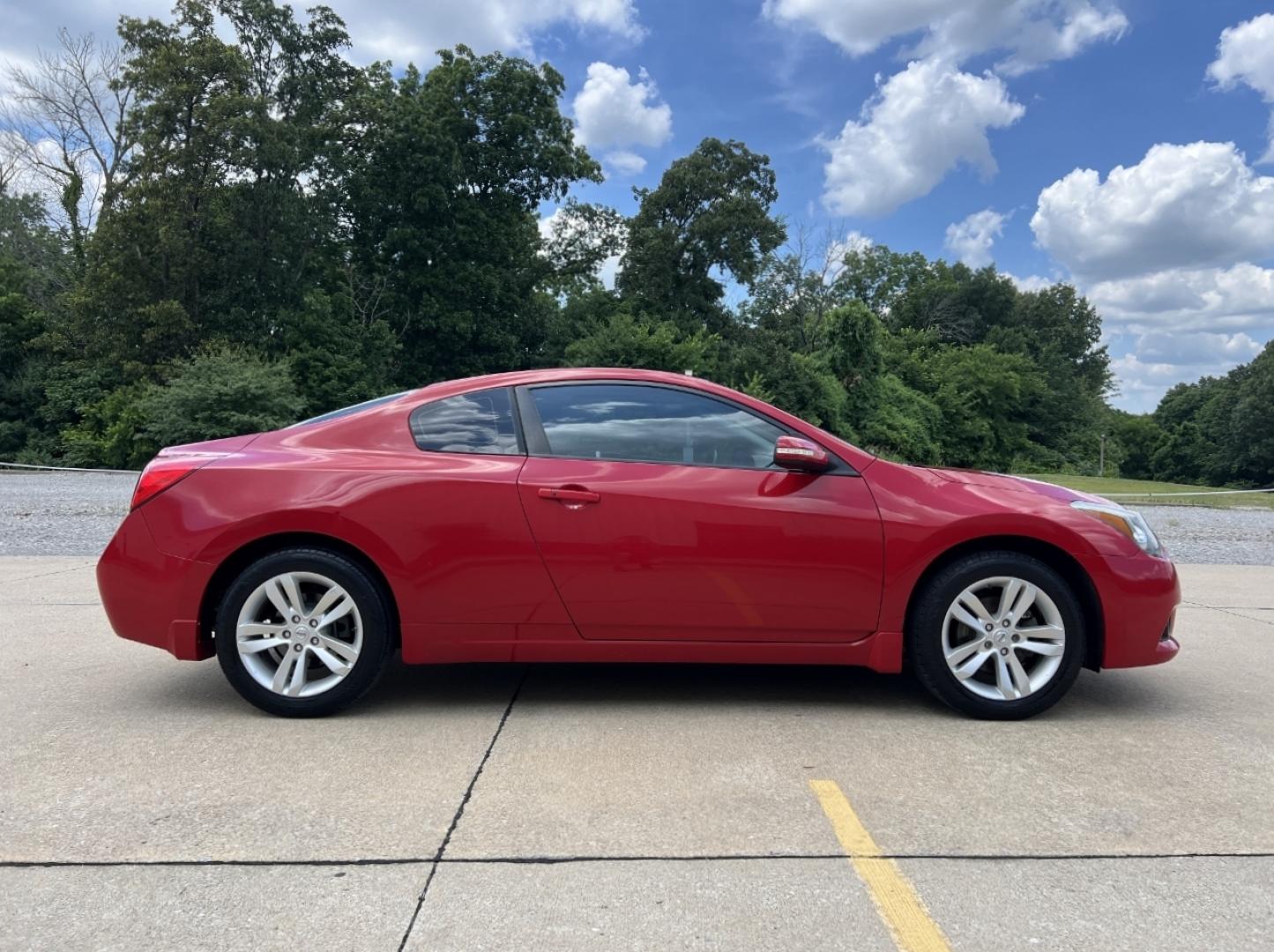 2010 RED /Tan Leather Nissan Altima 2.5 S (1N4AL2EP5AC) with an 2.5L 4 Cyl. engine, Automatic transmission, located at 2990 Old Orchard Rd., Jackson, MO, 63755, 37.354214, -89.612106 - 2010 Nissan Altima S 202xxx miles Front Wheel Drive 2.5L 4 Cyl. Automatic Leather Power Driver Seat Heated Seats Backup Camera Sunroof Cruise Power Windows/Locks/Mirrors We have financing available and we accept trades! Fill out a credit application on our website or come by today! If y - Photo#8