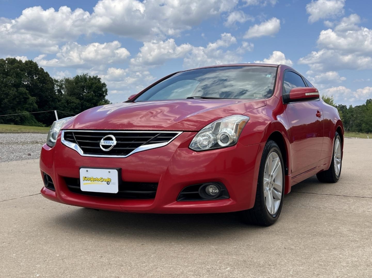 2010 RED /Tan Leather Nissan Altima 2.5 S (1N4AL2EP5AC) with an 2.5L 4 Cyl. engine, Automatic transmission, located at 2990 Old Orchard Rd., Jackson, MO, 63755, 37.354214, -89.612106 - 2010 Nissan Altima S 202xxx miles Front Wheel Drive 2.5L 4 Cyl. Automatic Leather Power Driver Seat Heated Seats Backup Camera Sunroof Cruise Power Windows/Locks/Mirrors We have financing available and we accept trades! Fill out a credit application on our website or come by today! If y - Photo#6