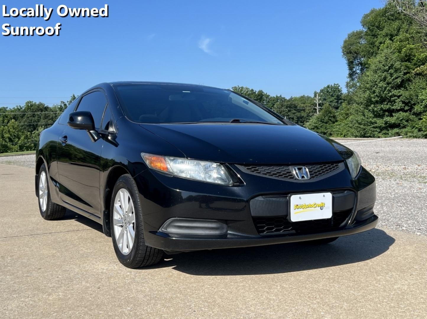 2012 BLACK /Gray Cloth Honda Civic EX (2HGFG3B84CH) with an 1.8L 4 Cyl. engine, Automatic transmission, located at 2990 Old Orchard Rd., Jackson, MO, 63755, 37.354214, -89.612106 - 2012 Honda Civic EX 155xxx miles Front Wheel Drive 1.8L 4 Cyl. Automatic Sunroof Bluetooth Cruise Power Windows/Locks/Mirrors We have financing available and we accept trades! Fill out a credit application on our website or come by today! If you have any questions, give us a call at (573) - Photo#0