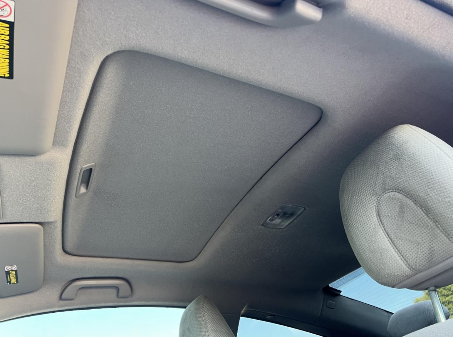 2012 BLACK /Gray Cloth Honda Civic EX (2HGFG3B84CH) with an 1.8L 4 Cyl. engine, Automatic transmission, located at 2990 Old Orchard Rd., Jackson, MO, 63755, 37.354214, -89.612106 - 2012 Honda Civic EX 155xxx miles Front Wheel Drive 1.8L 4 Cyl. Automatic Sunroof Bluetooth Cruise Power Windows/Locks/Mirrors We have financing available and we accept trades! Fill out a credit application on our website or come by today! If you have any questions, give us a call at (573) - Photo#2