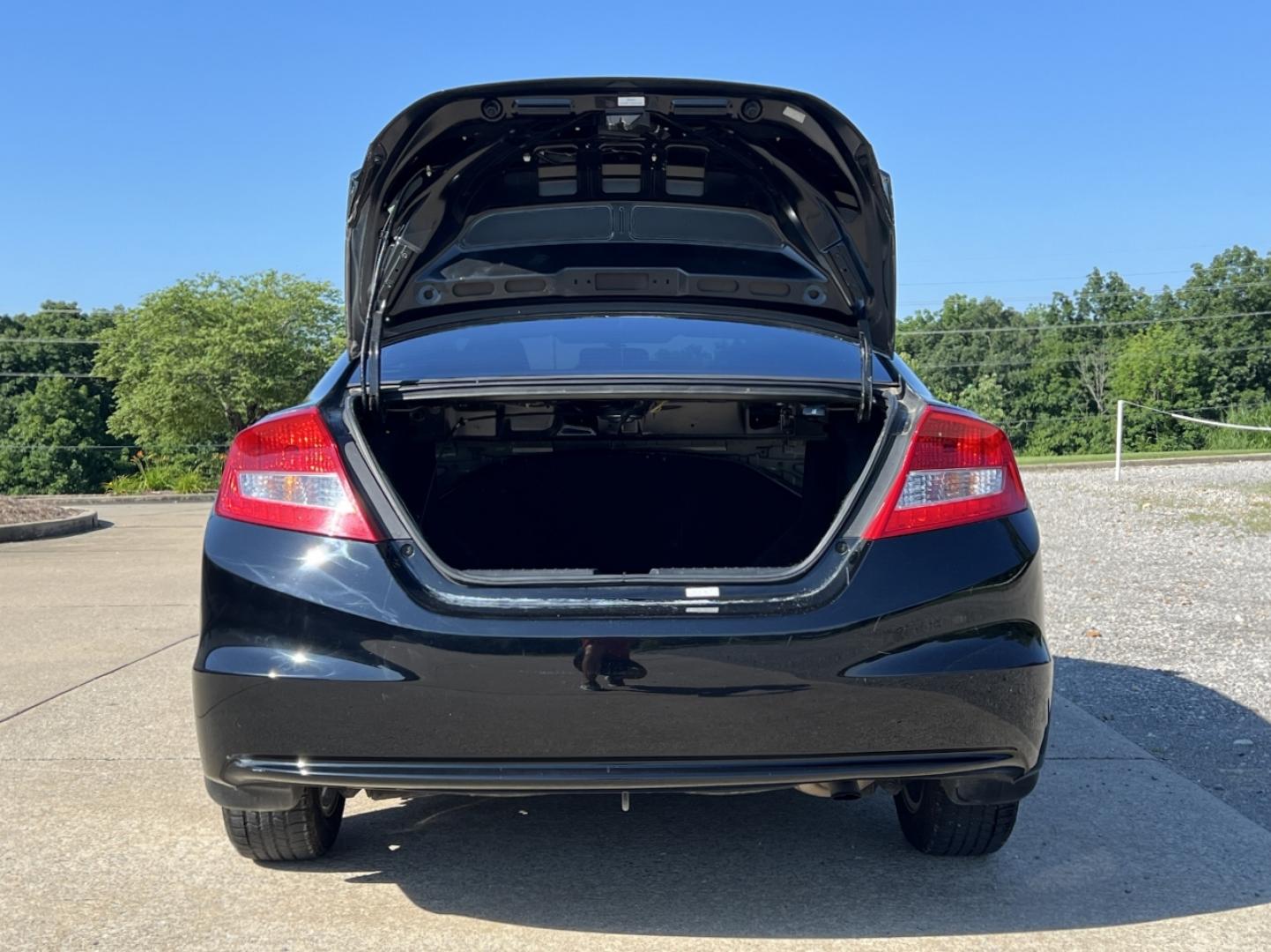 2012 BLACK /Gray Cloth Honda Civic EX (2HGFG3B84CH) with an 1.8L 4 Cyl. engine, Automatic transmission, located at 2990 Old Orchard Rd., Jackson, MO, 63755, 37.354214, -89.612106 - 2012 Honda Civic EX 155xxx miles Front Wheel Drive 1.8L 4 Cyl. Automatic Sunroof Bluetooth Cruise Power Windows/Locks/Mirrors We have financing available and we accept trades! Fill out a credit application on our website or come by today! If you have any questions, give us a call at (573) - Photo#15