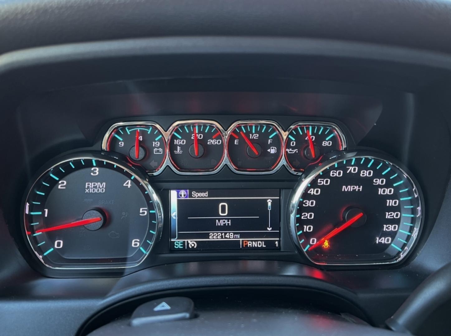 2018 GRAY /Gray Leather Chevrolet Silverado 2500HD LTZ Crew Cab Long Box 4WD (1GC1KWEG7JF) with an 6.0L V8 engine, Automatic transmission, located at 2990 Old Orchard Rd., Jackson, MO, 63755, 37.354214, -89.612106 - 2018 Chevrolet Silverado 2500HD LTZ 222xxx miles 4x4 6.0L V8 Automatic Leather Backup Camera Power/Heated Seats Bluetooth Remote Start Cruise Power Windows/Locks/Mirrors We have financing available and we accept trades! Fill out a credit application on our website or come by today! If y - Photo#1