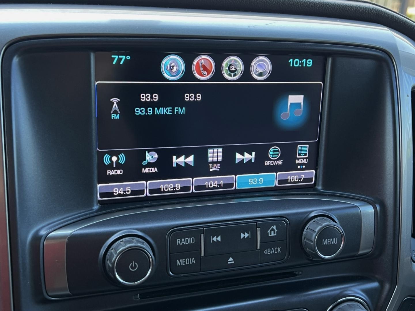 2018 GRAY /Gray Leather Chevrolet Silverado 2500HD LTZ Crew Cab Long Box 4WD (1GC1KWEG7JF) with an 6.0L V8 engine, Automatic transmission, located at 2990 Old Orchard Rd., Jackson, MO, 63755, 37.354214, -89.612106 - 2018 Chevrolet Silverado 2500HD LTZ 222xxx miles 4x4 6.0L V8 Automatic Leather Backup Camera Power/Heated Seats Bluetooth Remote Start Cruise Power Windows/Locks/Mirrors We have financing available and we accept trades! Fill out a credit application on our website or come by today! If y - Photo#26