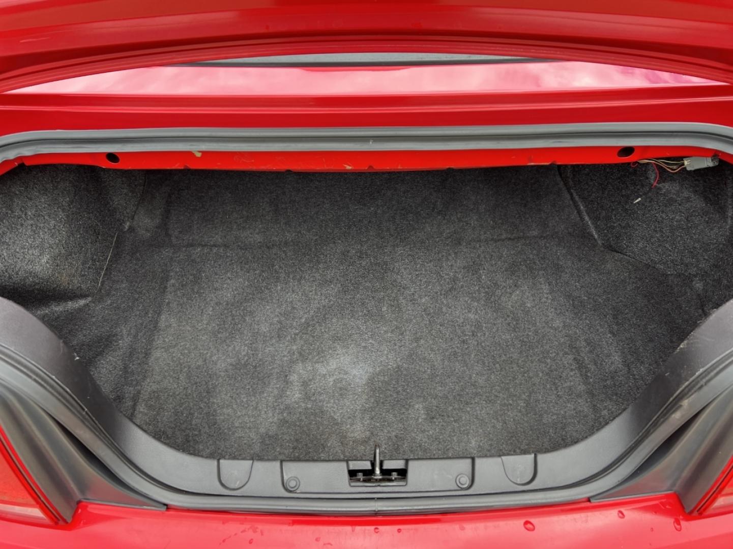 2006 RED /Red Leather Ford Mustang GT Deluxe Convertible (1ZVHT85H965) with an 4.6L V8 engine, Automatic transmission, located at 2990 Old Orchard Rd., Jackson, MO, 63755, 37.354214, -89.612106 - 2006 Ford Mustang GT Deluxe 118xxx miles Rear Wheel Drive 4.6L V8 Automatic Leather Power Driver Seat Cruise Power Windows/Locks/Mirrors We have financing available and we accept trades! Fill out a credit application on our website or come by today! If you have any questions, give us a cal - Photo#16