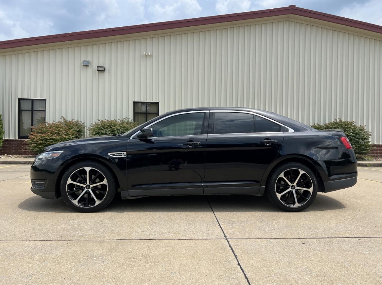 2016 BLACK /Black Leather Ford Taurus SEL FWD (1FAHP2E83GG) with an 3.5L V6 engine, Automatic transmission, located at 2990 Old Orchard Rd., Jackson, MO, 63755, 37.354214, -89.612106 - 2016 Ford Taurus SEL Only 84xxx miles Front Wheel Drive 3.5L V6 Automatic Leather Navigation Power/Heated Seats Backup Camera Bluetooth Remote Start Cruise Power Windows/Locks/Mirrors We have financing available and we accept trades! Fill out a credit application on our website or come - Photo#8