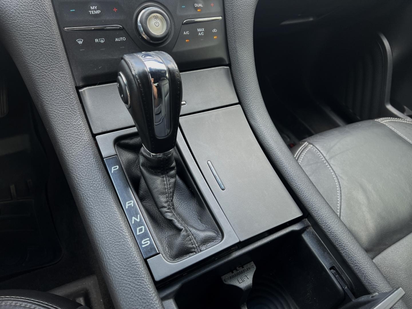 2016 BLACK /Black Leather Ford Taurus SEL FWD (1FAHP2E83GG) with an 3.5L V6 engine, Automatic transmission, located at 2990 Old Orchard Rd., Jackson, MO, 63755, 37.354214, -89.612106 - 2016 Ford Taurus SEL Only 84xxx miles Front Wheel Drive 3.5L V6 Automatic Leather Navigation Power/Heated Seats Backup Camera Bluetooth Remote Start Cruise Power Windows/Locks/Mirrors We have financing available and we accept trades! Fill out a credit application on our website or come - Photo#25