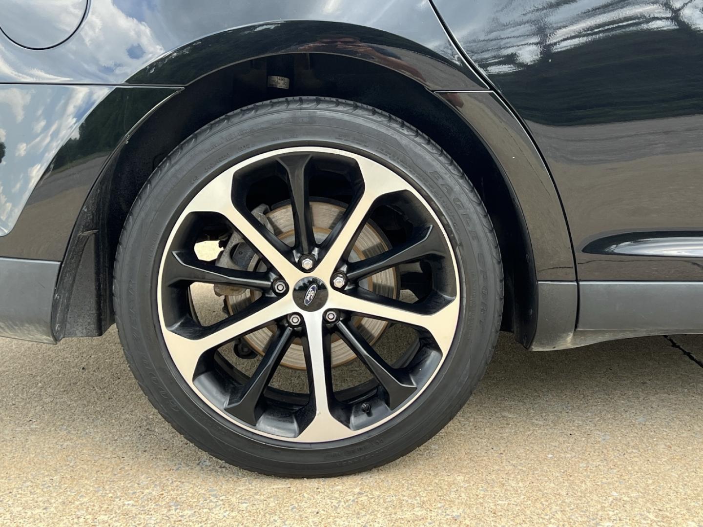 2016 BLACK /Black Leather Ford Taurus SEL FWD (1FAHP2E83GG) with an 3.5L V6 engine, Automatic transmission, located at 2990 Old Orchard Rd., Jackson, MO, 63755, 37.354214, -89.612106 - 2016 Ford Taurus SEL Only 84xxx miles Front Wheel Drive 3.5L V6 Automatic Leather Navigation Power/Heated Seats Backup Camera Bluetooth Remote Start Cruise Power Windows/Locks/Mirrors We have financing available and we accept trades! Fill out a credit application on our website or come - Photo#38