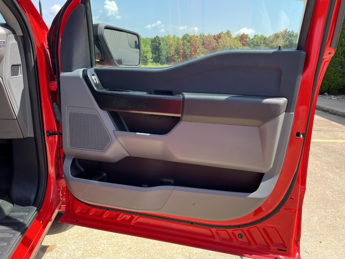 2021 RED /Gray Cloth Ford F-150 XL 6.5-ft. Bed 2WD (1FTMF1CB2MK) with an 3.3L V6 engine, Automatic transmission, located at 2990 Old Orchard Rd., Jackson, MO, 63755, 37.354214, -89.612106 - 2021 Ford F-150 XL 1-Owner 111xxx miles Rear Wheel Drive 3.3L V6 Automatic Backup Camera Bluetooth Cruise Power Windows/Locks/Mirrors We have financing available and we accept trades! Fill out a credit application on our website or come by today! If you have any questions, give us a call - Photo#12