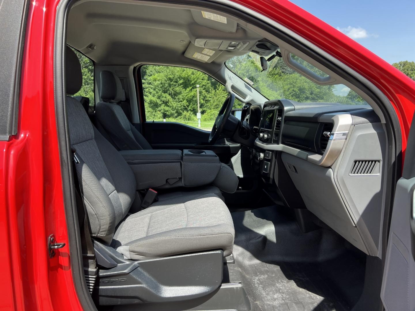 2021 RED /Gray Cloth Ford F-150 XL 6.5-ft. Bed 2WD (1FTMF1CB2MK) with an 3.3L V6 engine, Automatic transmission, located at 2990 Old Orchard Rd., Jackson, MO, 63755, 37.354214, -89.612106 - 2021 Ford F-150 XL 1-Owner 111xxx miles Rear Wheel Drive 3.3L V6 Automatic Backup Camera Bluetooth Cruise Power Windows/Locks/Mirrors We have financing available and we accept trades! Fill out a credit application on our website or come by today! If you have any questions, give us a call - Photo#13