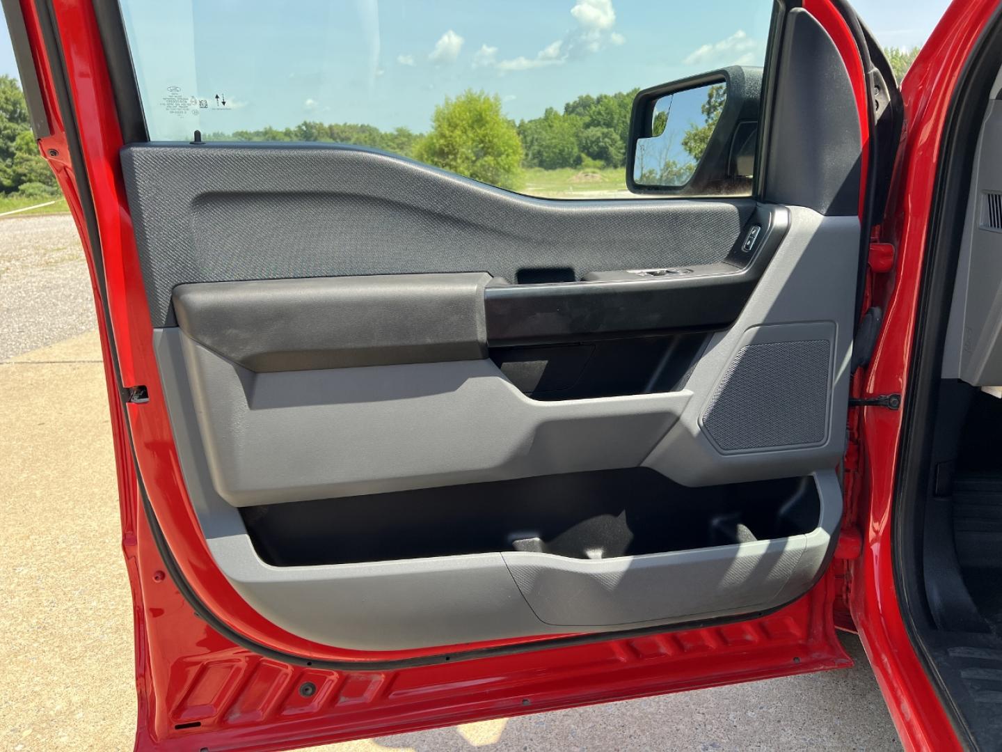 2021 RED /Gray Cloth Ford F-150 XL 6.5-ft. Bed 2WD (1FTMF1CB2MK) with an 3.3L V6 engine, Automatic transmission, located at 2990 Old Orchard Rd., Jackson, MO, 63755, 37.354214, -89.612106 - 2021 Ford F-150 XL 1-Owner 111xxx miles Rear Wheel Drive 3.3L V6 Automatic Backup Camera Bluetooth Cruise Power Windows/Locks/Mirrors We have financing available and we accept trades! Fill out a credit application on our website or come by today! If you have any questions, give us a call - Photo#10