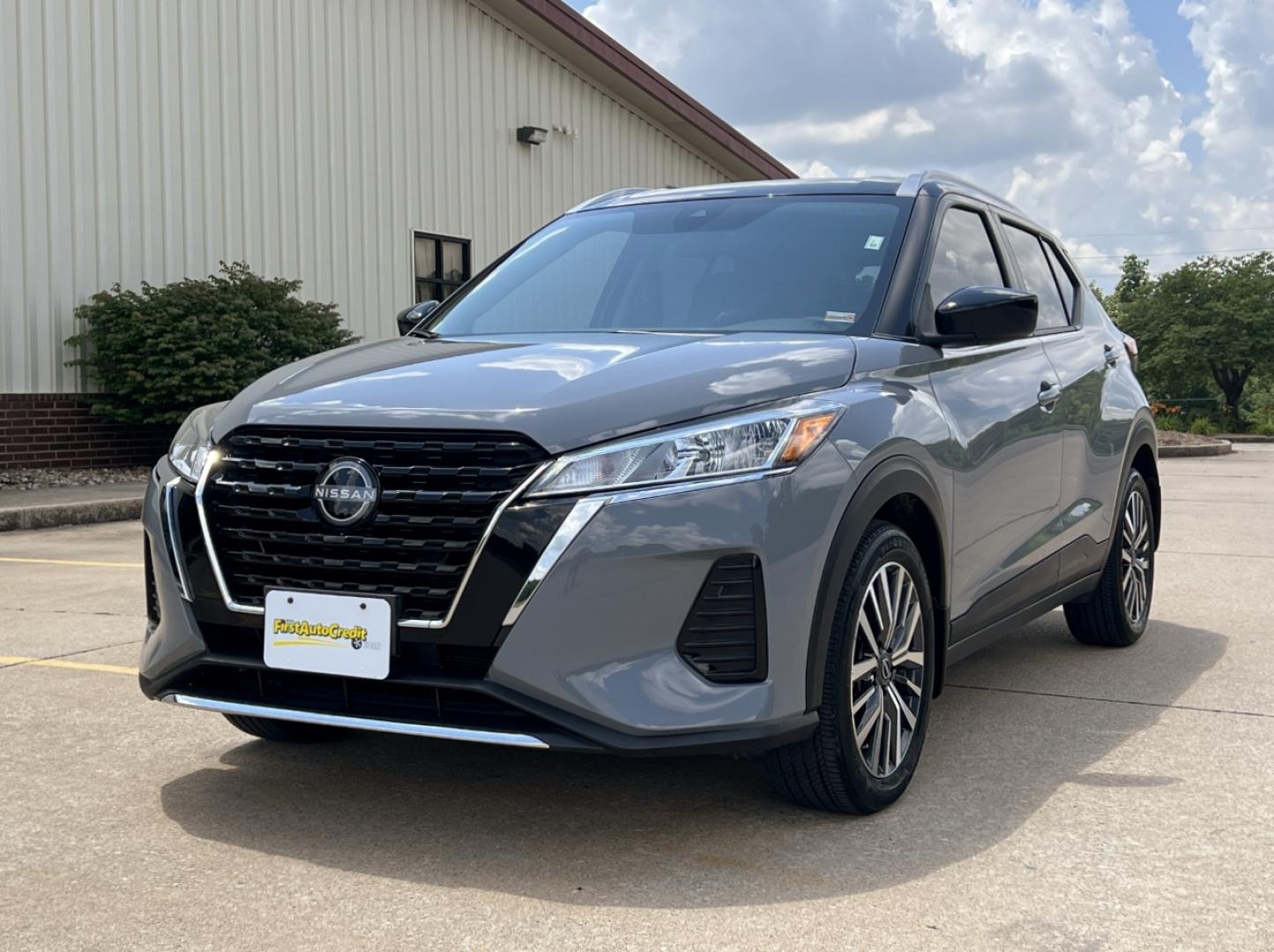 2023 GRAY /Black Cloth Nissan Kicks SV (3N1CP5CV0PL) with an 1.6L 4 Cyl. engine, CVT transmission, located at 2990 Old Orchard Rd., Jackson, MO, 63755, 37.354214, -89.612106 - 2023 Nissan Kicks SV 1-Owner Only 17xxx miles Front Wheel Drive 1.6L 4 Cyl. Automatic Backup Camera Bluetooth Cruise Power Windows/Locks/Mirrors We have financing available and we accept trades! Fill out a credit application on our website or come by today! If you have any questions, give - Photo#4