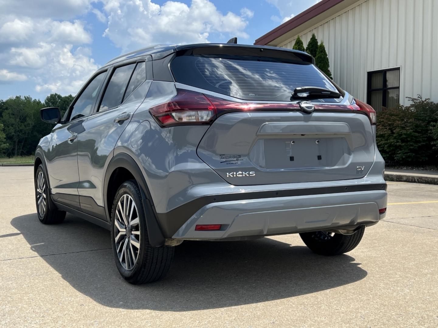 2023 GRAY /Black Cloth Nissan Kicks SV (3N1CP5CV0PL) with an 1.6L 4 Cyl. engine, CVT transmission, located at 2990 Old Orchard Rd., Jackson, MO, 63755, 37.354214, -89.612106 - 2023 Nissan Kicks SV 1-Owner Only 17xxx miles Front Wheel Drive 1.6L 4 Cyl. Automatic Backup Camera Bluetooth Cruise Power Windows/Locks/Mirrors We have financing available and we accept trades! Fill out a credit application on our website or come by today! If you have any questions, give - Photo#8