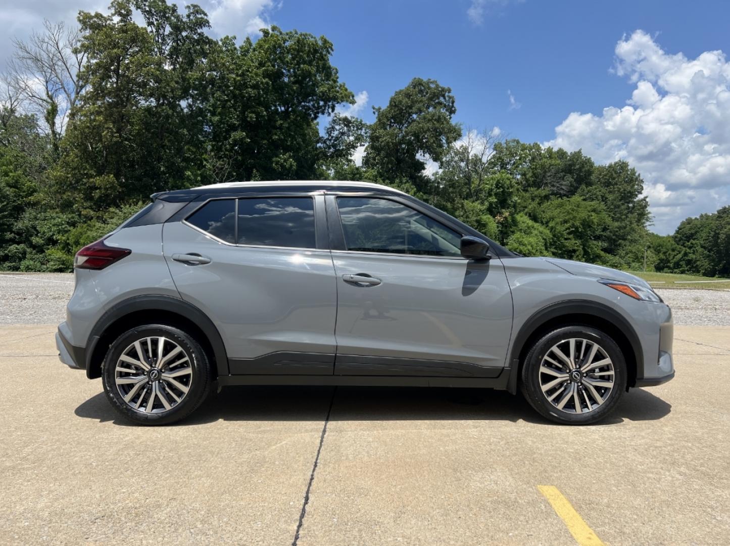 2023 GRAY /Black Cloth Nissan Kicks SV (3N1CP5CV0PL) with an 1.6L 4 Cyl. engine, CVT transmission, located at 2990 Old Orchard Rd., Jackson, MO, 63755, 37.354214, -89.612106 - 2023 Nissan Kicks SV 1-Owner Only 17xxx miles Front Wheel Drive 1.6L 4 Cyl. Automatic Backup Camera Bluetooth Cruise Power Windows/Locks/Mirrors We have financing available and we accept trades! Fill out a credit application on our website or come by today! If you have any questions, give - Photo#6