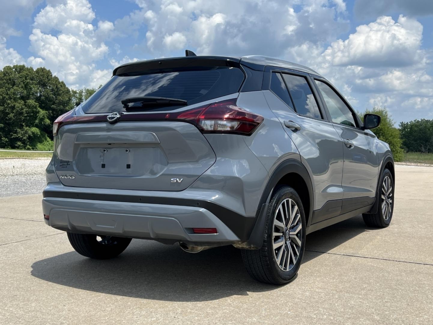 2023 GRAY /Black Cloth Nissan Kicks SV (3N1CP5CV0PL) with an 1.6L 4 Cyl. engine, CVT transmission, located at 2990 Old Orchard Rd., Jackson, MO, 63755, 37.354214, -89.612106 - 2023 Nissan Kicks SV 1-Owner Only 17xxx miles Front Wheel Drive 1.6L 4 Cyl. Automatic Backup Camera Bluetooth Cruise Power Windows/Locks/Mirrors We have financing available and we accept trades! Fill out a credit application on our website or come by today! If you have any questions, give - Photo#7