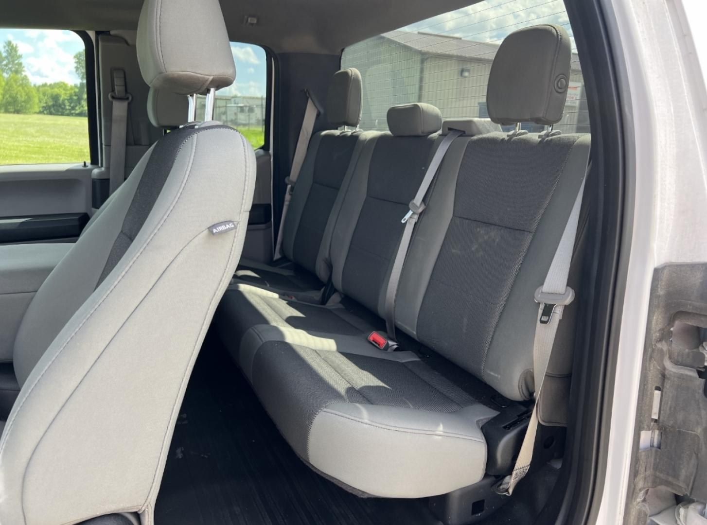 2018 WHITE /Gray Cloth Ford F-150 XL SuperCab 6.5-ft. Bed 2WD (1FTEX1EB7JK) with an 3.3L V6 engine, Automatic transmission, located at 506 S. Kingshighway, Cape Girardeau, MO, 63703, (573) 235-5000, 37.294994, -89.556206 - 2018 Ford F-150 XL 165xxx miles 4x4 3.3L V6 Automatic Backup Camera Bluetooth Cruise Power Windows/Locks/Mirrors We have financing available and we accept trades! Fill out a credit application on our website or come by today! If you have any questions, give us a call at (573) 235-5000 or v - Photo#15