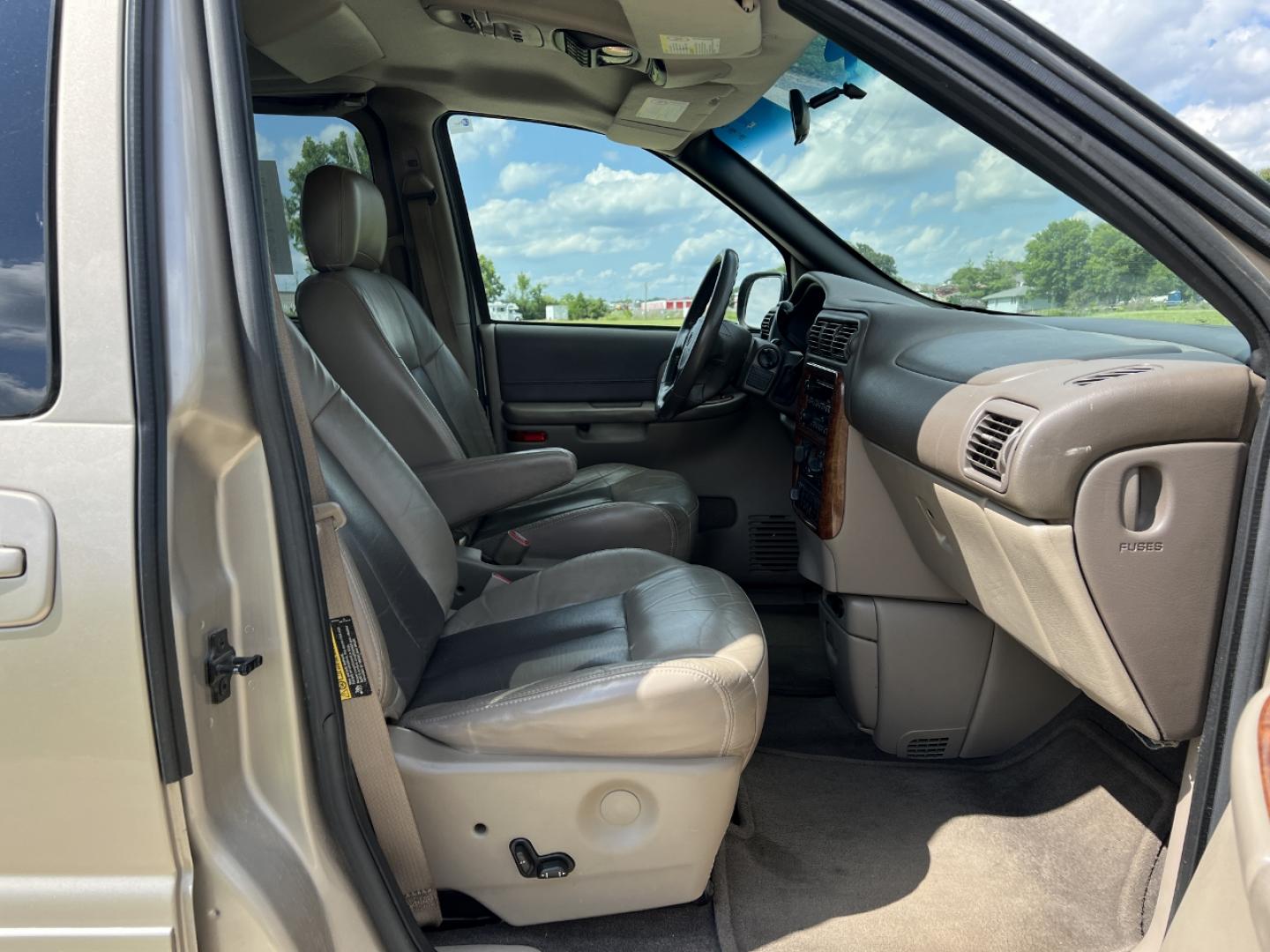 2002 GOLD /Tan Leather Oldsmobile Silhouette GL (1GHDX03E42D) with an 3.4L V6 engine, Automatic transmission, located at 506 S. Kingshighway, Cape Girardeau, MO, 63703, (573) 235-5000, 37.294994, -89.556206 - 2002 Oldsmobile Silhouette GL 139xxx miles Front Wheel Drive 3.4L V6 Automatic Leather 3rd Row Power/Heated Seats Cruise Power Windows/Locks/Mirrors We have financing available and we accept trades! Fill out a credit application on our website or come by today! If you have any questions, - Photo#14