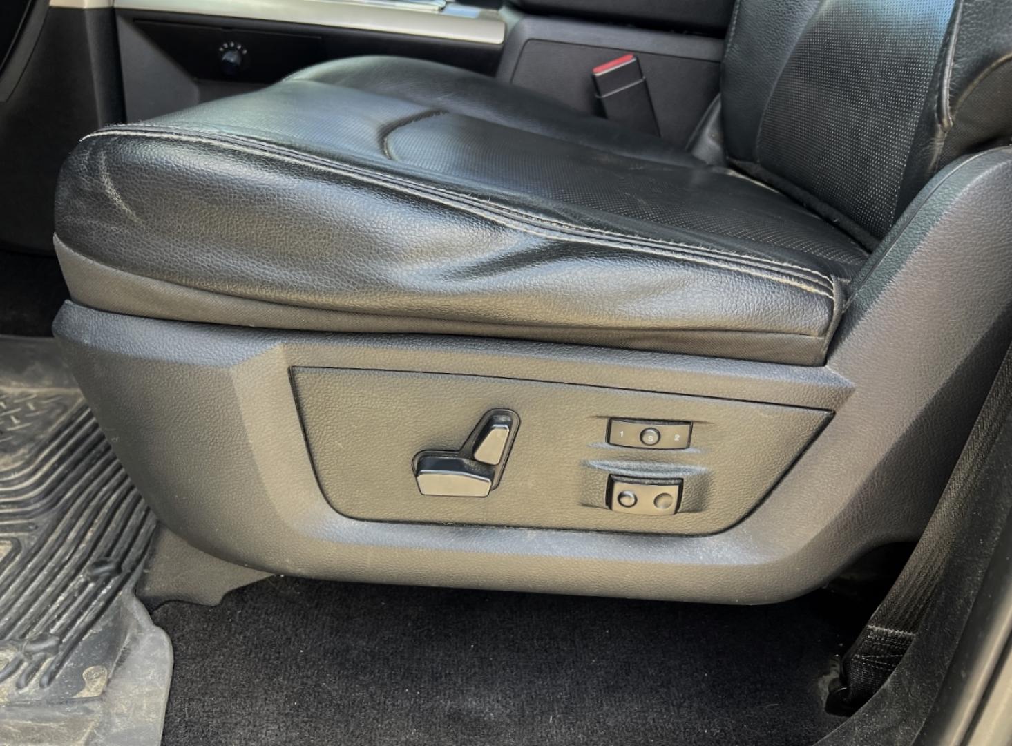 2014 BLACK /Black Leather RAM 2500 Laramie Crew Cab SWB 4WD (3C6UR5FL4EG) with an 6.7L I6 TURBO DIESEL engine, Automatic transmission, located at 506 S. Kingshighway, Cape Girardeau, MO, 63703, (573) 235-5000, 37.294994, -89.556206 - 2014 Ram 2500 Laramie 134xxx miles 4x4 6.7L I6 Turbo Diesel Automatic Leather Navigation Power/Heated/Cooled Seats Heated Rear Seats Heated Steering Wheel Backup Camera Bluetooth Remote Start Cruise Power Windows/Locks/Mirrors We have financing available and we accept trades! Fill out - Photo#6