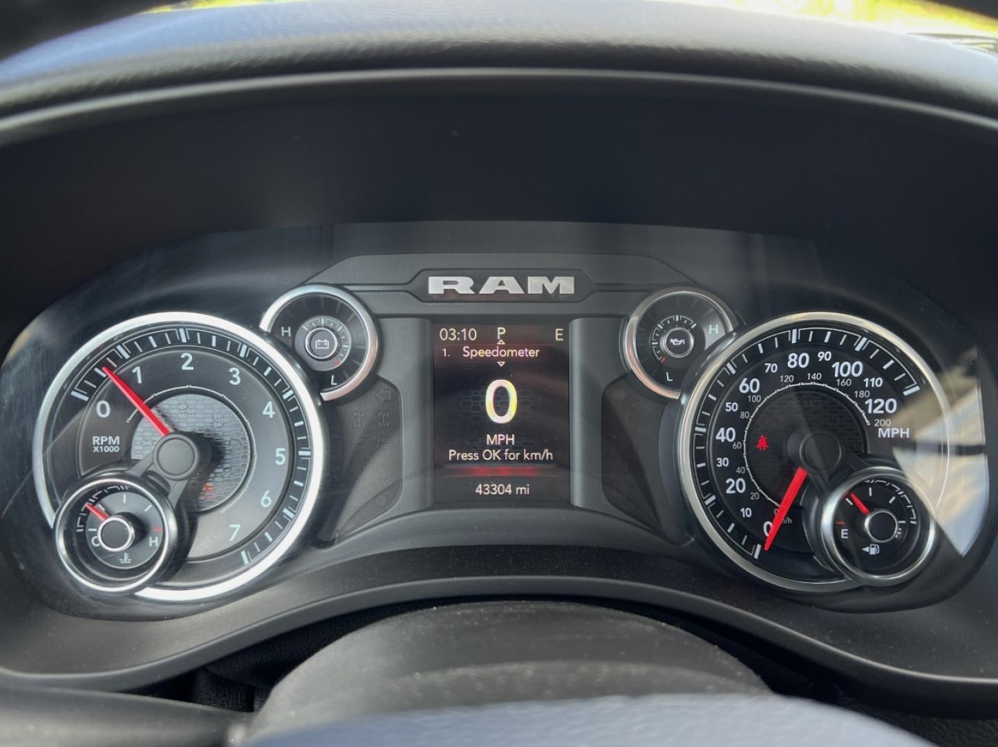 2020 BLACK /Gray Cloth RAM 1500 Big Horn Crew Cab SWB 4WD (1C6SRFFT3LN) with an 5.7L V8 engine, Automatic transmission, located at 506 S. Kingshighway, Cape Girardeau, MO, 63703, (573) 235-5000, 37.294994, -89.556206 - 2020 Ram 1500 Big Horn Only 43xxx miles 4x4 5.7L V8 Automatic Backup Camera Power Driver Seat Bluetooth Remote Start Cruise Power Windows/Locks/Mirrors We have financing available and we accept trades! Fill out a credit application on our website or come by today! If you have any questio - Photo#1