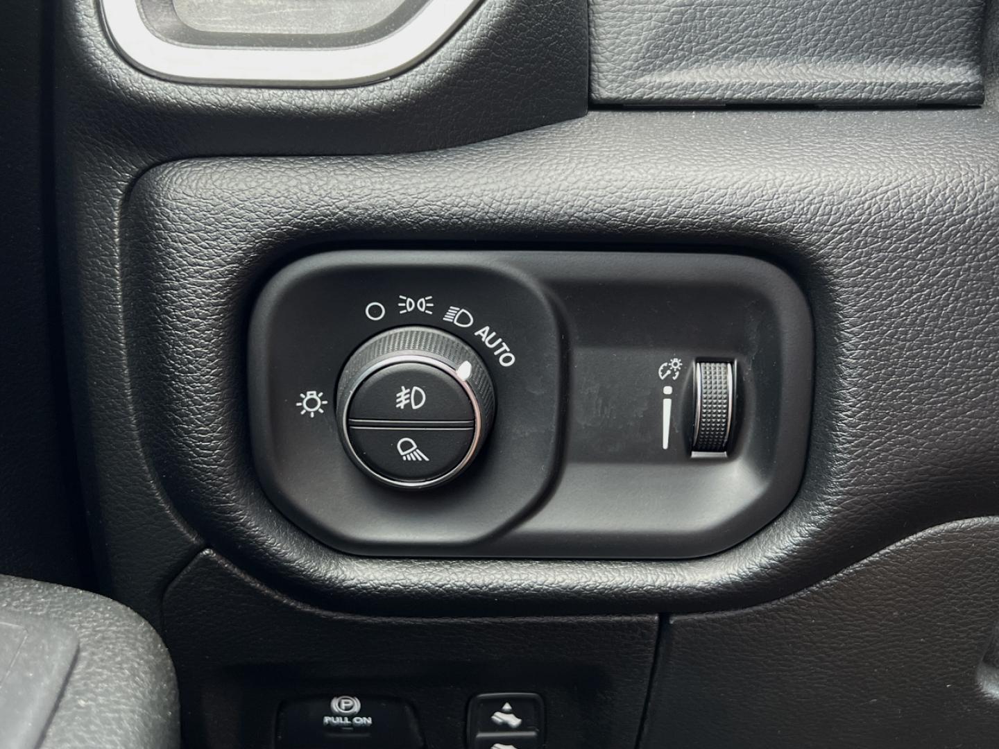 2020 BLACK /Gray Cloth RAM 1500 Big Horn Crew Cab SWB 4WD (1C6SRFFT3LN) with an 5.7L V8 engine, Automatic transmission, located at 506 S. Kingshighway, Cape Girardeau, MO, 63703, (573) 235-5000, 37.294994, -89.556206 - 2020 Ram 1500 Big Horn Only 43xxx miles 4x4 5.7L V8 Automatic Backup Camera Power Driver Seat Bluetooth Remote Start Cruise Power Windows/Locks/Mirrors We have financing available and we accept trades! Fill out a credit application on our website or come by today! If you have any questio - Photo#30