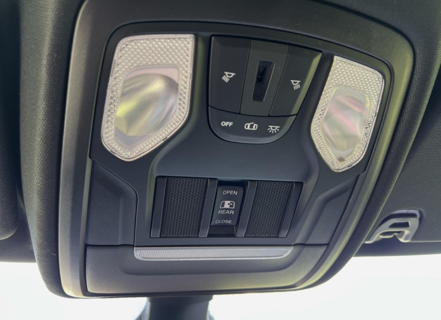 2020 BLACK /Gray Cloth RAM 1500 Big Horn Crew Cab SWB 4WD (1C6SRFFT3LN) with an 5.7L V8 engine, Automatic transmission, located at 506 S. Kingshighway, Cape Girardeau, MO, 63703, (573) 235-5000, 37.294994, -89.556206 - 2020 Ram 1500 Big Horn Only 43xxx miles 4x4 5.7L V8 Automatic Backup Camera Power Driver Seat Bluetooth Remote Start Cruise Power Windows/Locks/Mirrors We have financing available and we accept trades! Fill out a credit application on our website or come by today! If you have any questio - Photo#29
