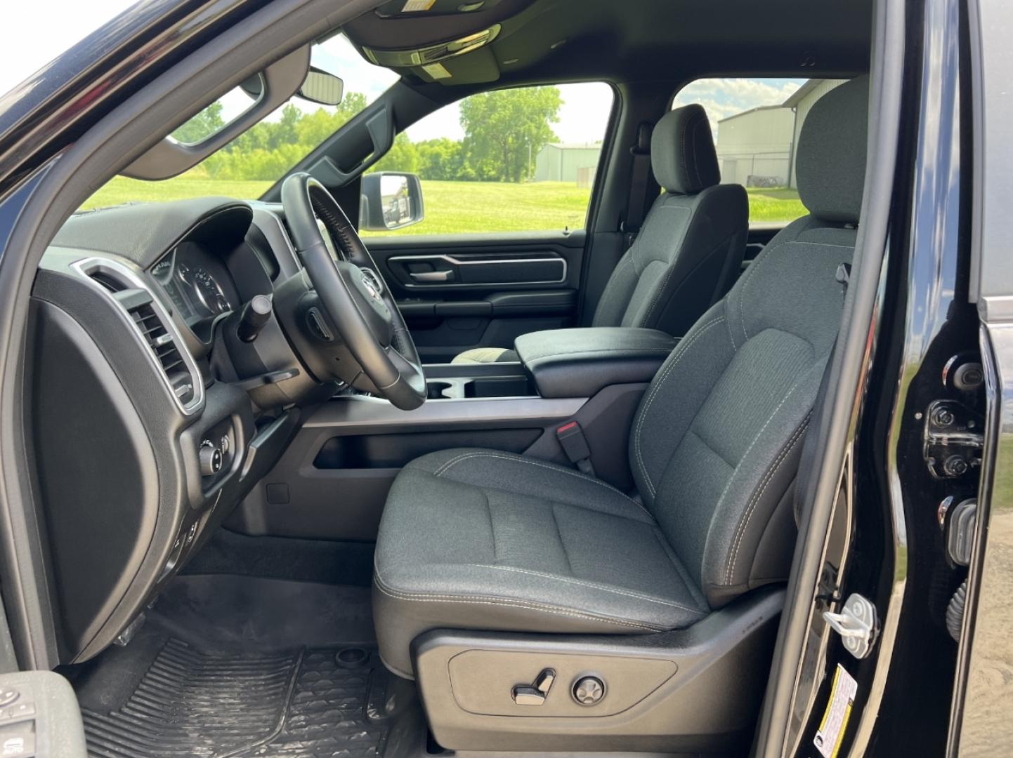 2020 BLACK /Gray Cloth RAM 1500 Big Horn Crew Cab SWB 4WD (1C6SRFFT3LN) with an 5.7L V8 engine, Automatic transmission, located at 506 S. Kingshighway, Cape Girardeau, MO, 63703, (573) 235-5000, 37.294994, -89.556206 - 2020 Ram 1500 Big Horn Only 43xxx miles 4x4 5.7L V8 Automatic Backup Camera Power Driver Seat Bluetooth Remote Start Cruise Power Windows/Locks/Mirrors We have financing available and we accept trades! Fill out a credit application on our website or come by today! If you have any questio - Photo#13