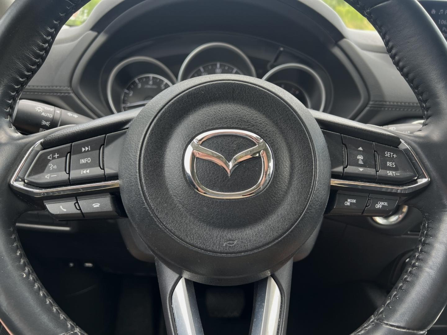 2018 BLACK /Black Mazda CX-5 Touring (JM3KFACM2J1) with an 2.5L 4 Cyl. engine, Automatic transmission, located at 506 S. Kingshighway, Cape Girardeau, MO, 63703, (573) 235-5000, 37.294994, -89.556206 - 2018 Mazda CX-5 Touring Only 38xxx miles Front Wheel Drive 2.5L 4 Cyl. Automatic Backup Camera Power Driver Seat Heated Seats Sunroof Bluetooth Cruise Power Windows/Locks/Mirrors We have financing available and we accept trades! Fill out a credit application on our website or come by tod - Photo#23