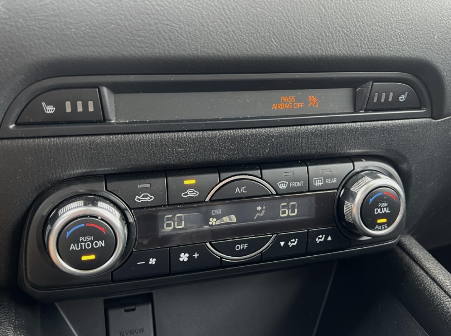 2018 BLACK /Black Mazda CX-5 Touring (JM3KFACM2J1) with an 2.5L 4 Cyl. engine, Automatic transmission, located at 506 S. Kingshighway, Cape Girardeau, MO, 63703, (573) 235-5000, 37.294994, -89.556206 - 2018 Mazda CX-5 Touring Only 38xxx miles Front Wheel Drive 2.5L 4 Cyl. Automatic Backup Camera Power Driver Seat Heated Seats Sunroof Bluetooth Cruise Power Windows/Locks/Mirrors We have financing available and we accept trades! Fill out a credit application on our website or come by tod - Photo#3