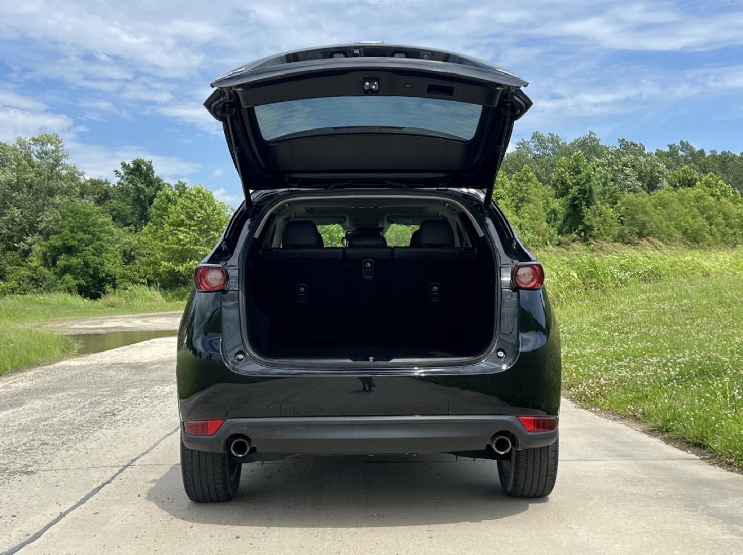 2018 BLACK /Black Mazda CX-5 Touring (JM3KFACM2J1) with an 2.5L 4 Cyl. engine, Automatic transmission, located at 506 S. Kingshighway, Cape Girardeau, MO, 63703, (573) 235-5000, 37.294994, -89.556206 - 2018 Mazda CX-5 Touring Only 38xxx miles Front Wheel Drive 2.5L 4 Cyl. Automatic Backup Camera Power Driver Seat Heated Seats Sunroof Bluetooth Cruise Power Windows/Locks/Mirrors We have financing available and we accept trades! Fill out a credit application on our website or come by tod - Photo#19