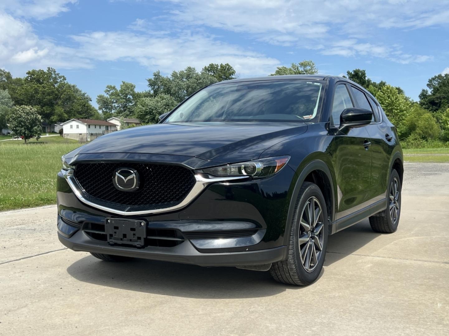 2018 BLACK /Black Mazda CX-5 Touring (JM3KFACM2J1) with an 2.5L 4 Cyl. engine, Automatic transmission, located at 506 S. Kingshighway, Cape Girardeau, MO, 63703, (573) 235-5000, 37.294994, -89.556206 - 2018 Mazda CX-5 Touring Only 38xxx miles Front Wheel Drive 2.5L 4 Cyl. Automatic Backup Camera Power Driver Seat Heated Seats Sunroof Bluetooth Cruise Power Windows/Locks/Mirrors We have financing available and we accept trades! Fill out a credit application on our website or come by tod - Photo#6