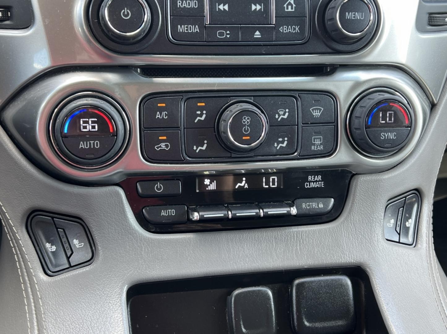 2015 BLUE /Gray Leather Chevrolet Tahoe LT 4WD (1GNSKBKC3FR) with an 5.3L V8 engine, Automatic transmission, located at 506 S. Kingshighway, Cape Girardeau, MO, 63703, (573) 235-5000, 37.294994, -89.556206 - 2015 Chevrolet Tahoe 1500 LT 138xxx miles 4 Wheel Drive 5.3L V8 Automatic Leather 3rd Row Navigation Rear Entertainment Power/Heated Seats Backup Camera Sunroof Bluetooth Cruise Power Windows/Locks/Mirrors We have financing available and we accept trades! Fill out a credit application - Photo#5