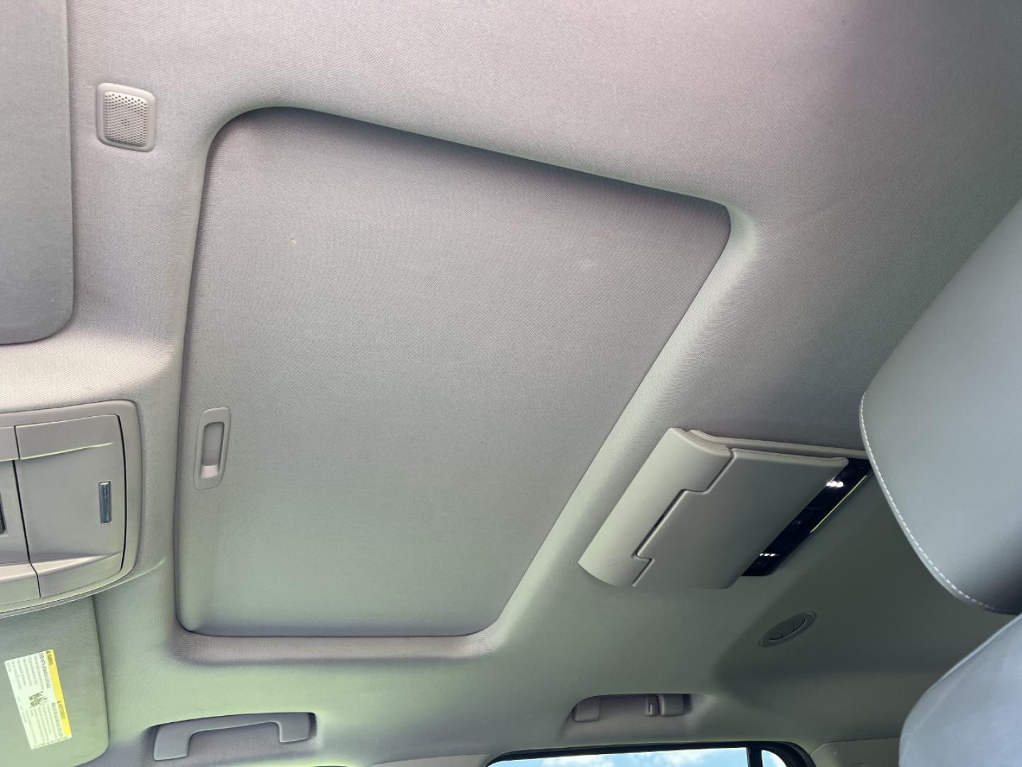 2015 BLUE /Gray Leather Chevrolet Tahoe LT 4WD (1GNSKBKC3FR) with an 5.3L V8 engine, Automatic transmission, located at 506 S. Kingshighway, Cape Girardeau, MO, 63703, (573) 235-5000, 37.294994, -89.556206 - 2015 Chevrolet Tahoe 1500 LT 138xxx miles 4 Wheel Drive 5.3L V8 Automatic Leather 3rd Row Navigation Rear Entertainment Power/Heated Seats Backup Camera Sunroof Bluetooth Cruise Power Windows/Locks/Mirrors We have financing available and we accept trades! Fill out a credit application - Photo#6