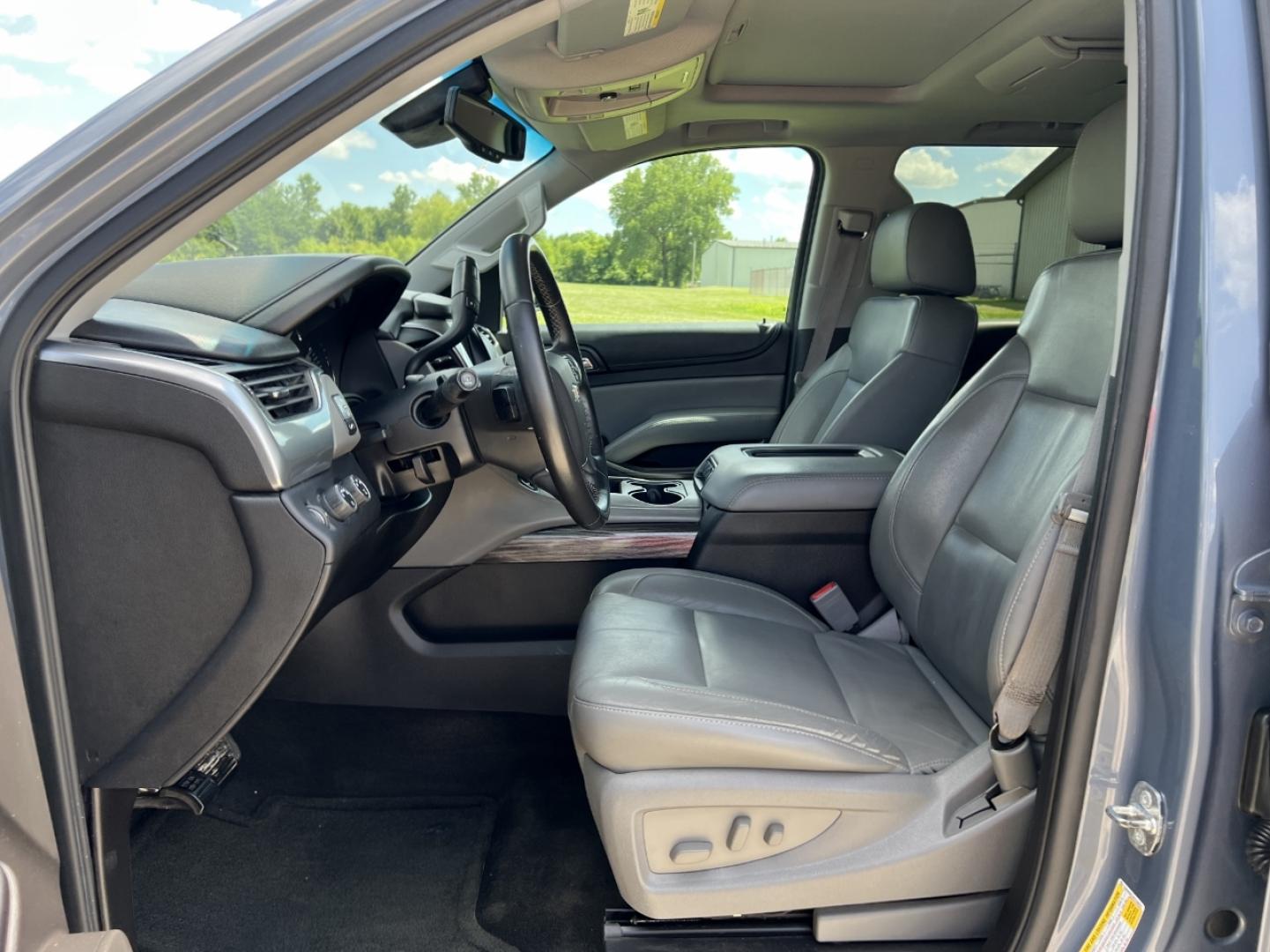 2015 BLUE /Gray Leather Chevrolet Tahoe LT 4WD (1GNSKBKC3FR) with an 5.3L V8 engine, Automatic transmission, located at 506 S. Kingshighway, Cape Girardeau, MO, 63703, (573) 235-5000, 37.294994, -89.556206 - 2015 Chevrolet Tahoe 1500 LT 138xxx miles 4 Wheel Drive 5.3L V8 Automatic Leather 3rd Row Navigation Rear Entertainment Power/Heated Seats Backup Camera Sunroof Bluetooth Cruise Power Windows/Locks/Mirrors We have financing available and we accept trades! Fill out a credit application - Photo#18