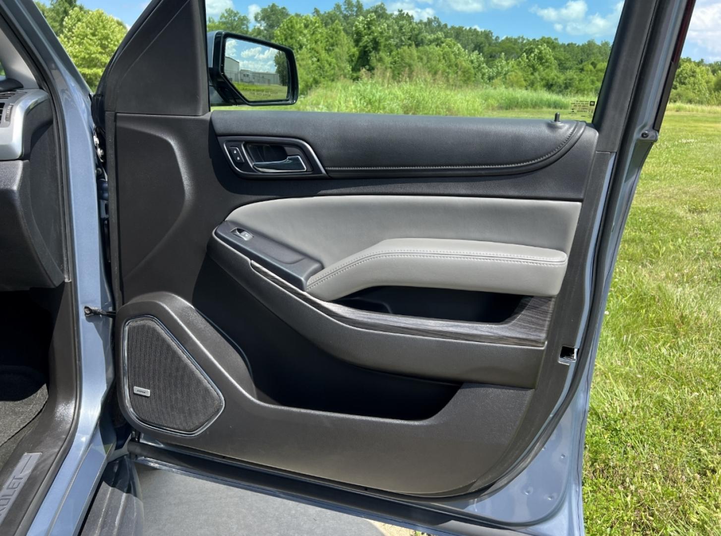 2015 BLUE /Gray Leather Chevrolet Tahoe LT 4WD (1GNSKBKC3FR) with an 5.3L V8 engine, Automatic transmission, located at 506 S. Kingshighway, Cape Girardeau, MO, 63703, (573) 235-5000, 37.294994, -89.556206 - 2015 Chevrolet Tahoe 1500 LT 138xxx miles 4 Wheel Drive 5.3L V8 Automatic Leather 3rd Row Navigation Rear Entertainment Power/Heated Seats Backup Camera Sunroof Bluetooth Cruise Power Windows/Locks/Mirrors We have financing available and we accept trades! Fill out a credit application - Photo#19