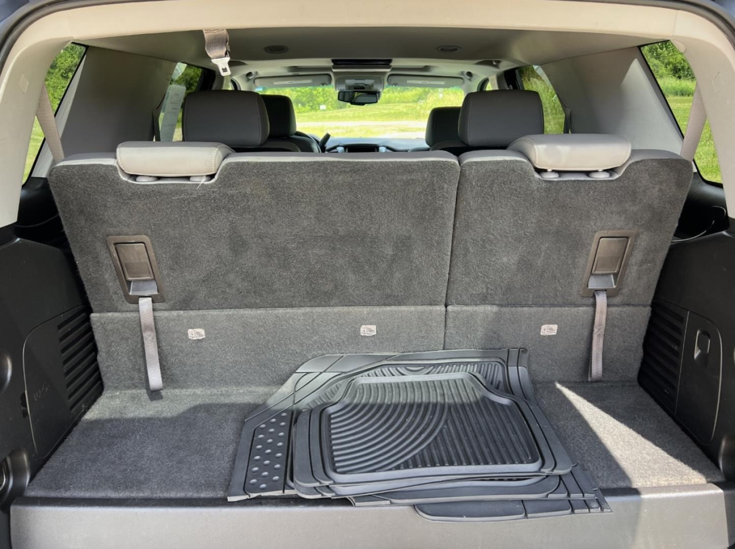 2015 BLUE /Gray Leather Chevrolet Tahoe LT 4WD (1GNSKBKC3FR) with an 5.3L V8 engine, Automatic transmission, located at 506 S. Kingshighway, Cape Girardeau, MO, 63703, (573) 235-5000, 37.294994, -89.556206 - 2015 Chevrolet Tahoe 1500 LT 138xxx miles 4 Wheel Drive 5.3L V8 Automatic Leather 3rd Row Navigation Rear Entertainment Power/Heated Seats Backup Camera Sunroof Bluetooth Cruise Power Windows/Locks/Mirrors We have financing available and we accept trades! Fill out a credit application - Photo#25