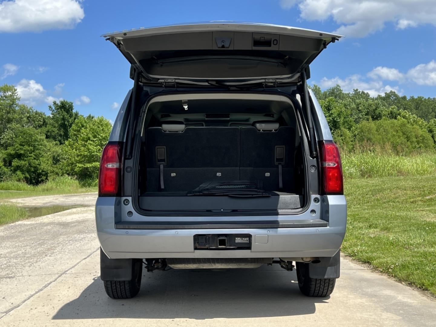 2015 BLUE /Gray Leather Chevrolet Tahoe LT 4WD (1GNSKBKC3FR) with an 5.3L V8 engine, Automatic transmission, located at 506 S. Kingshighway, Cape Girardeau, MO, 63703, (573) 235-5000, 37.294994, -89.556206 - 2015 Chevrolet Tahoe 1500 LT 138xxx miles 4 Wheel Drive 5.3L V8 Automatic Leather 3rd Row Navigation Rear Entertainment Power/Heated Seats Backup Camera Sunroof Bluetooth Cruise Power Windows/Locks/Mirrors We have financing available and we accept trades! Fill out a credit application - Photo#24