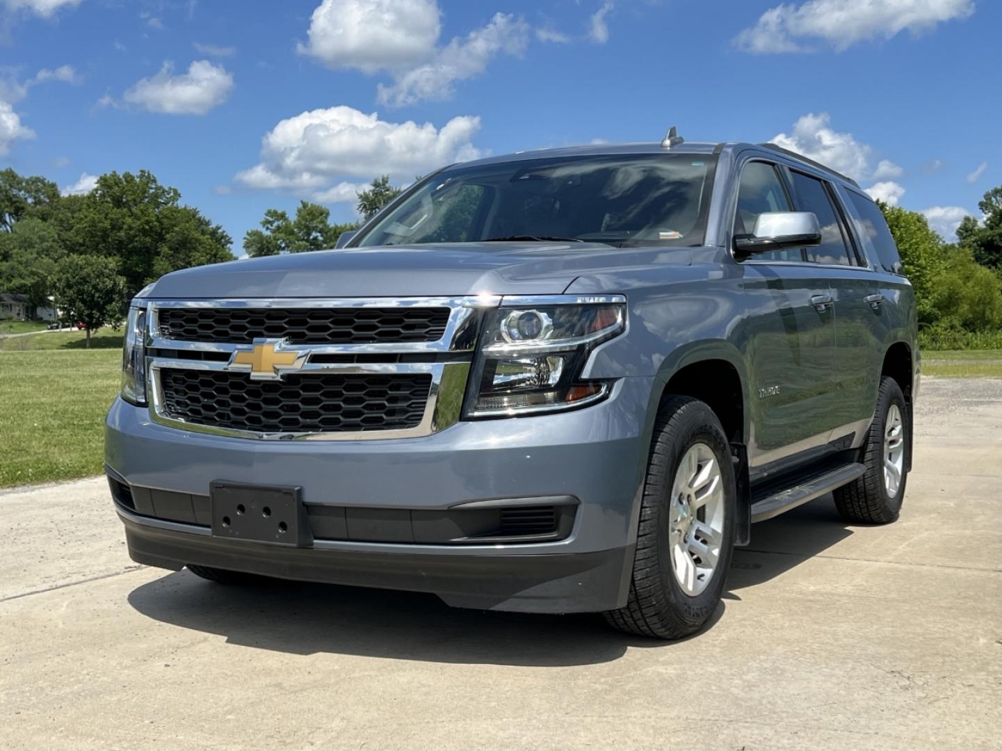2015 BLUE /Gray Leather Chevrolet Tahoe LT 4WD (1GNSKBKC3FR) with an 5.3L V8 engine, Automatic transmission, located at 506 S. Kingshighway, Cape Girardeau, MO, 63703, (573) 235-5000, 37.294994, -89.556206 - 2015 Chevrolet Tahoe 1500 LT 138xxx miles 4 Wheel Drive 5.3L V8 Automatic Leather 3rd Row Navigation Rear Entertainment Power/Heated Seats Backup Camera Sunroof Bluetooth Cruise Power Windows/Locks/Mirrors We have financing available and we accept trades! Fill out a credit application - Photo#10