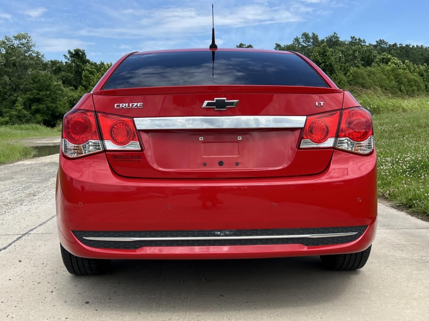 2012 RED /Black Cloth Chevrolet Cruze 1LT (1G1PF5SC5C7) with an 1.4L 4 Cyl. TURBO engine, Automatic transmission, located at 506 S. Kingshighway, Cape Girardeau, MO, 63703, (573) 235-5000, 37.294994, -89.556206 - 2012 Chevrolet Cruze LT 152xxx miles Front Wheel Drive 1.4L 4 Cyl. Automatic Power Driver Seat Sunroof Cruise Remote Start Power Windows/Locks/Mirrors We have financing available and we accept trades! Fill out a credit application on our website or come by today! If you have any questions - Photo#10