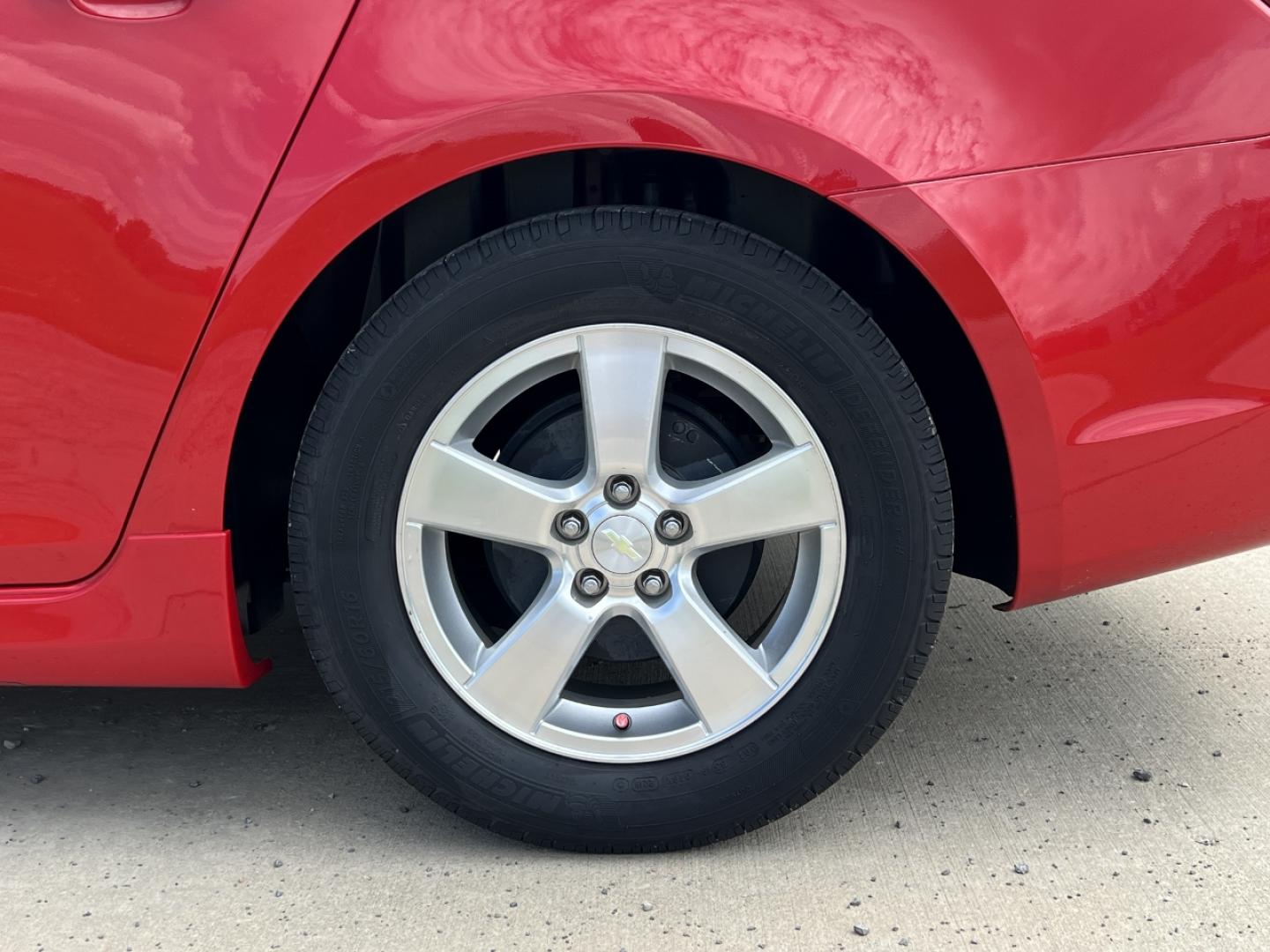 2012 RED /Black Cloth Chevrolet Cruze 1LT (1G1PF5SC5C7) with an 1.4L 4 Cyl. TURBO engine, Automatic transmission, located at 506 S. Kingshighway, Cape Girardeau, MO, 63703, (573) 235-5000, 37.294994, -89.556206 - 2012 Chevrolet Cruze LT 152xxx miles Front Wheel Drive 1.4L 4 Cyl. Automatic Power Driver Seat Sunroof Cruise Remote Start Power Windows/Locks/Mirrors We have financing available and we accept trades! Fill out a credit application on our website or come by today! If you have any questions - Photo#34