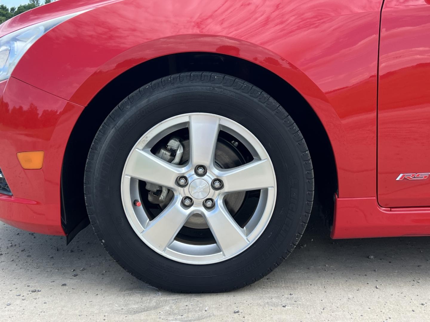 2012 RED /Black Cloth Chevrolet Cruze 1LT (1G1PF5SC5C7) with an 1.4L 4 Cyl. TURBO engine, Automatic transmission, located at 506 S. Kingshighway, Cape Girardeau, MO, 63703, (573) 235-5000, 37.294994, -89.556206 - 2012 Chevrolet Cruze LT 152xxx miles Front Wheel Drive 1.4L 4 Cyl. Automatic Power Driver Seat Sunroof Cruise Remote Start Power Windows/Locks/Mirrors We have financing available and we accept trades! Fill out a credit application on our website or come by today! If you have any questions - Photo#32